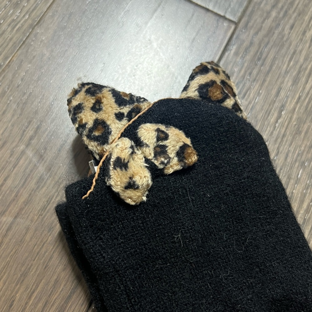Gloves - Picture 5 of 5